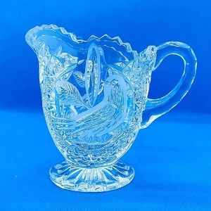 Hofbauer 'The Byrdes' Lead Crystal Creamer server